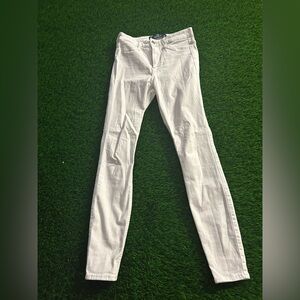 Hollister White Skinny Jeans- w26 L28